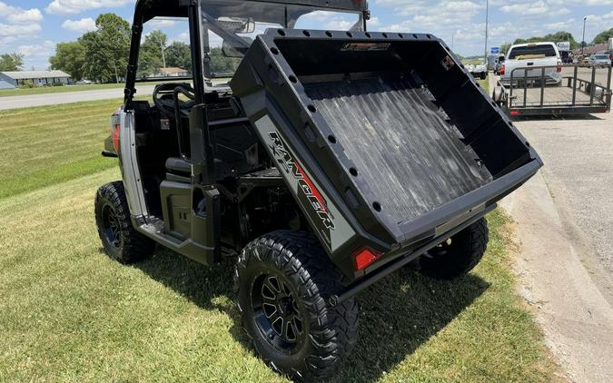 2019 Polaris® Ranger XP® 900 EPS Premium Silver Pearl