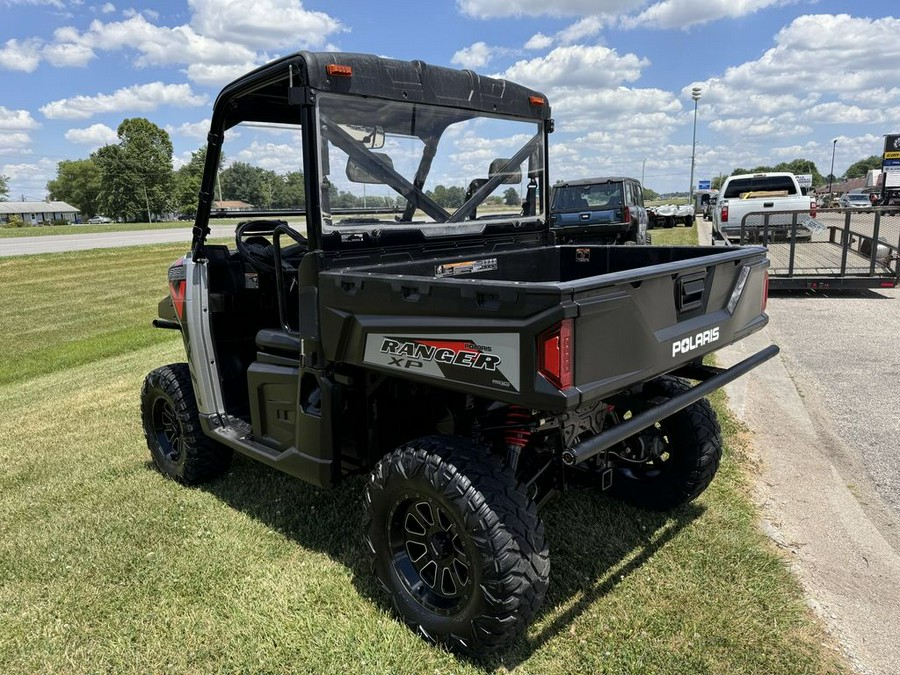 2019 Polaris® Ranger XP® 900 EPS Premium Silver Pearl