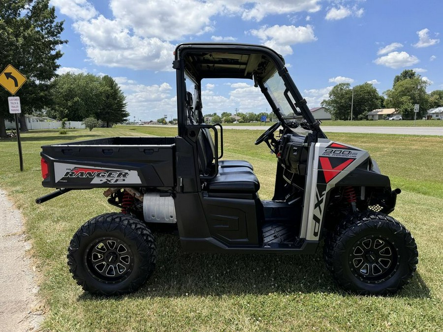 2019 Polaris® Ranger XP® 900 EPS Premium Silver Pearl