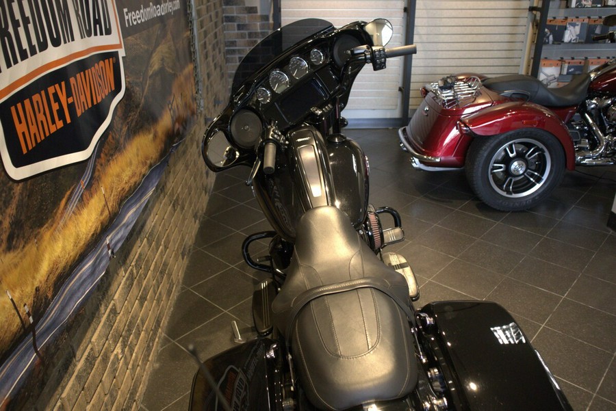 2023 Harley-Davidson Street Glide Special