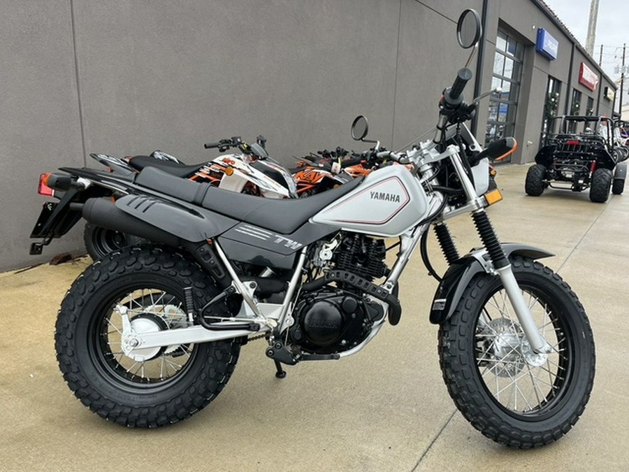2025 Yamaha TW 200