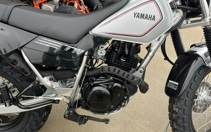 2025 Yamaha TW 200