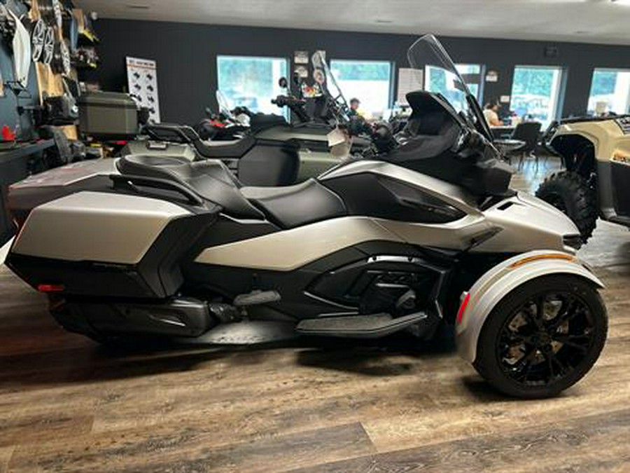 2025 Can-Am Spyder RT