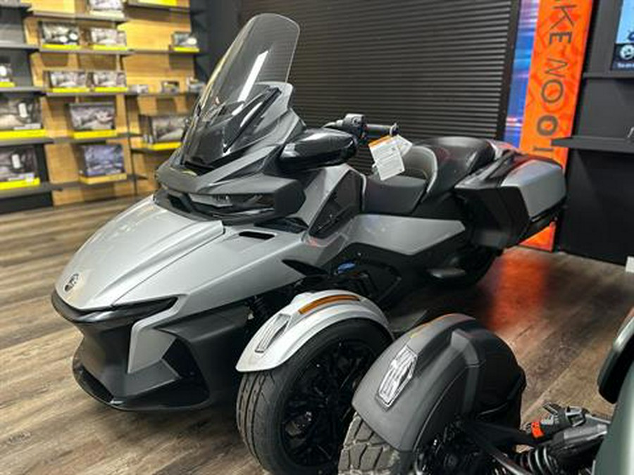 2025 Can-Am Spyder RT