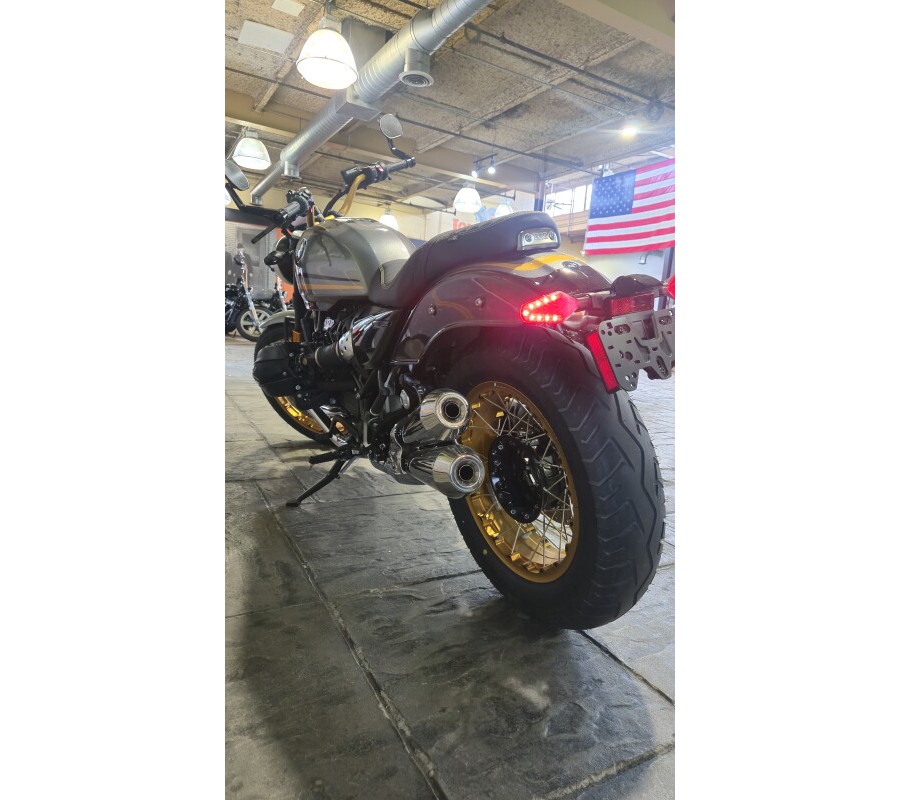 2025 BMW Motorrad R 12 Option 719