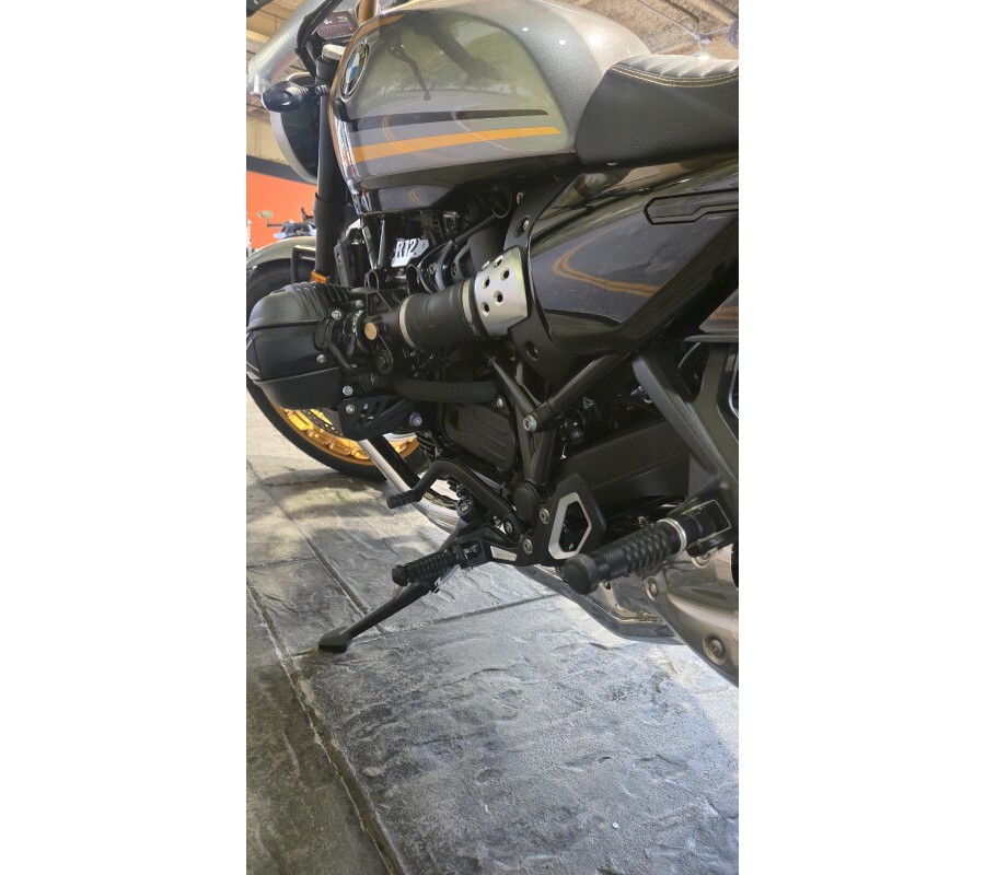 2025 BMW Motorrad R 12 Option 719