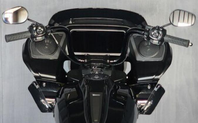 2025 Harley-Davidson® Road Glide™ FLTRX VIVID BLACK