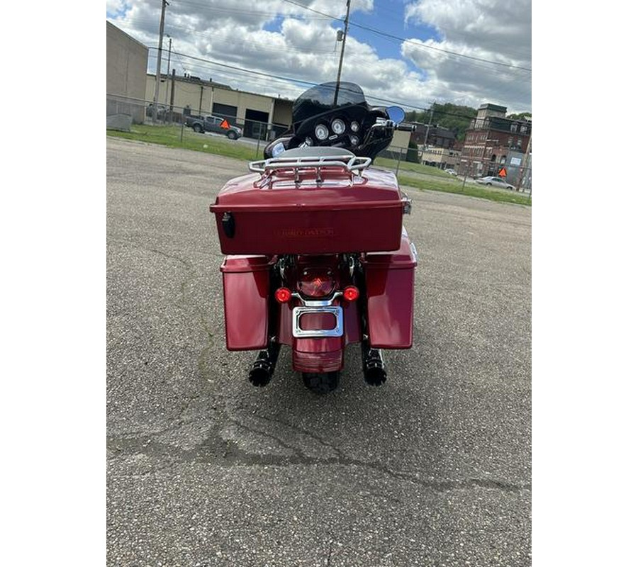 2005 Harley-Davidson® FLHTCSE2