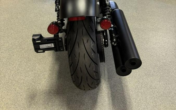 2025 Indian Motorcycle® Indian Sport Chief - Black Smoke