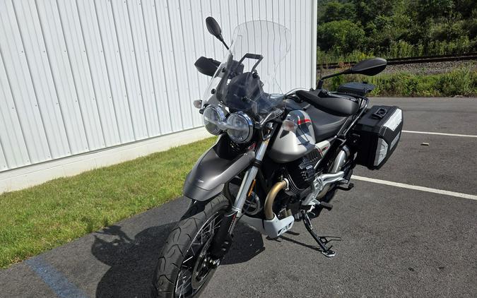 2022 Moto Guzzi V85 TT Travel