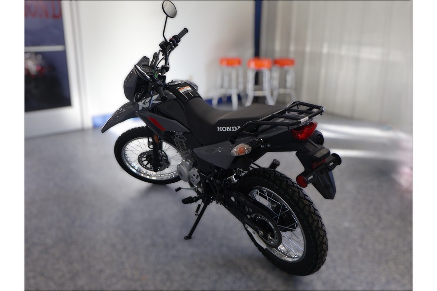 2025 Honda XR150LS