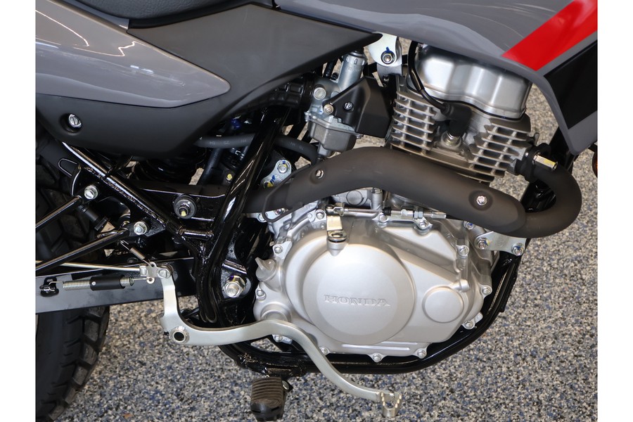 2025 Honda XR150LS