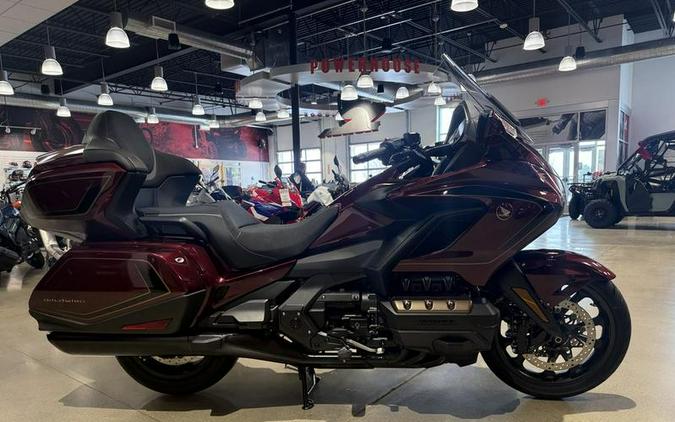 2025 Honda® GL18TSES