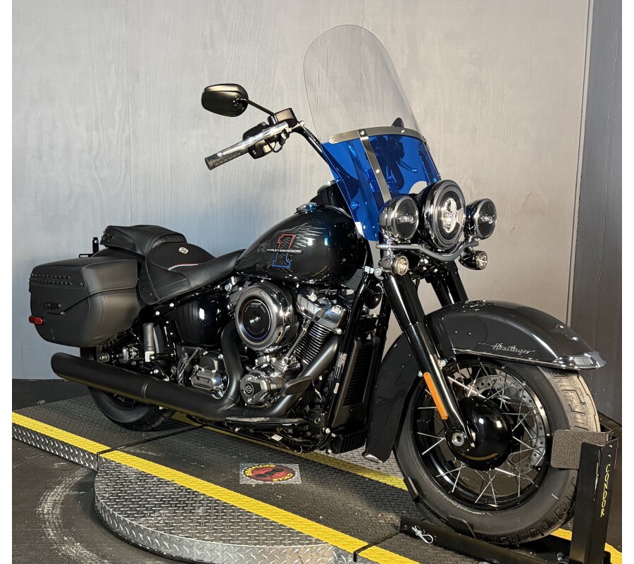 2026 Harley-Davidson® Heritage Classic® FLHC MIDNIGHT EMBER