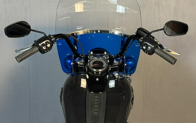 2026 Harley-Davidson® Heritage Classic® FLHC MIDNIGHT EMBER