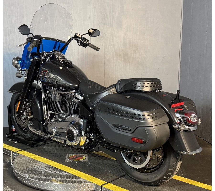 2026 Harley-Davidson® Heritage Classic® FLHC MIDNIGHT EMBER