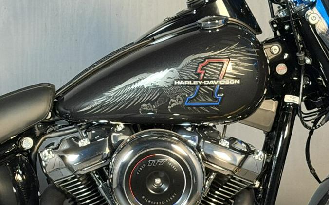 2026 Harley-Davidson® Heritage Classic® FLHC MIDNIGHT EMBER