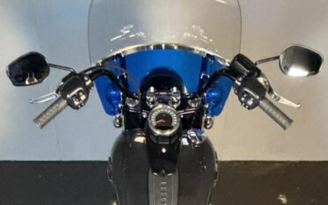 2026 Harley-Davidson® Heritage Classic® FLHC MIDNIGHT EMBER