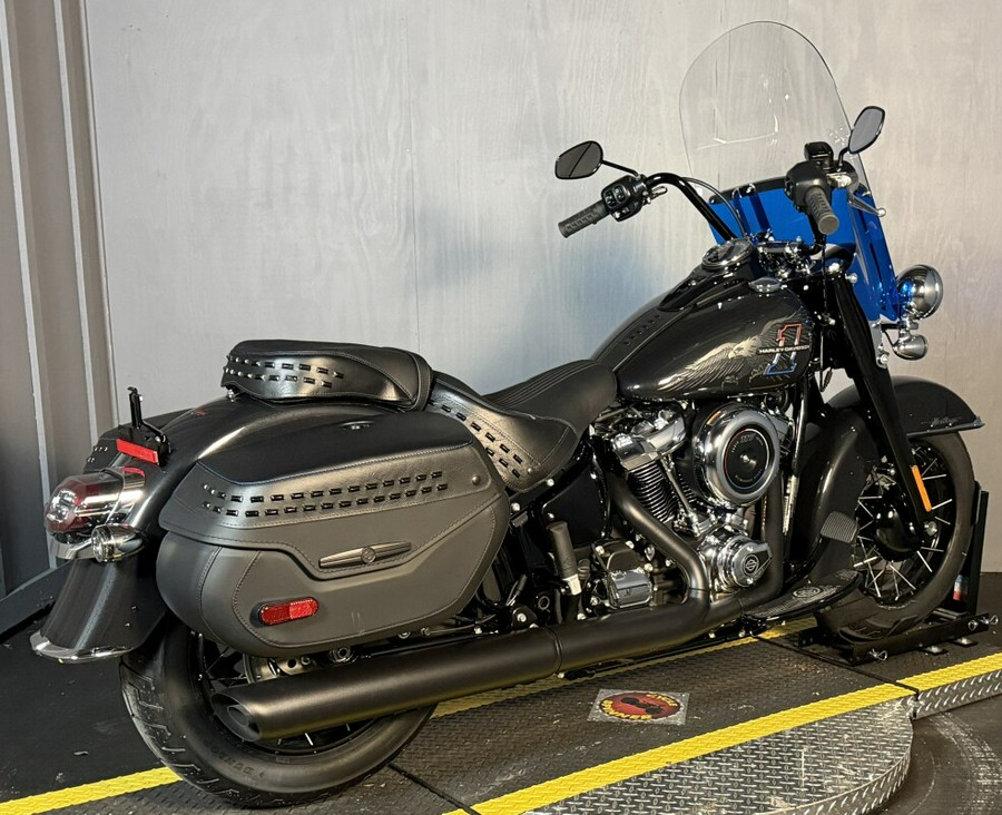 2026 Harley-Davidson® Heritage Classic® FLHC MIDNIGHT EMBER