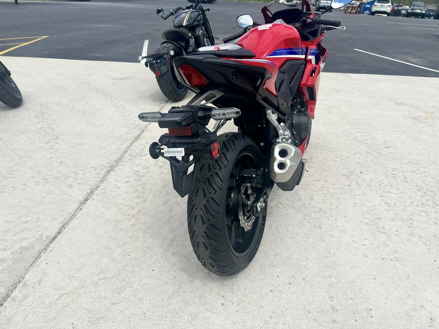 2025 Honda CBR500R