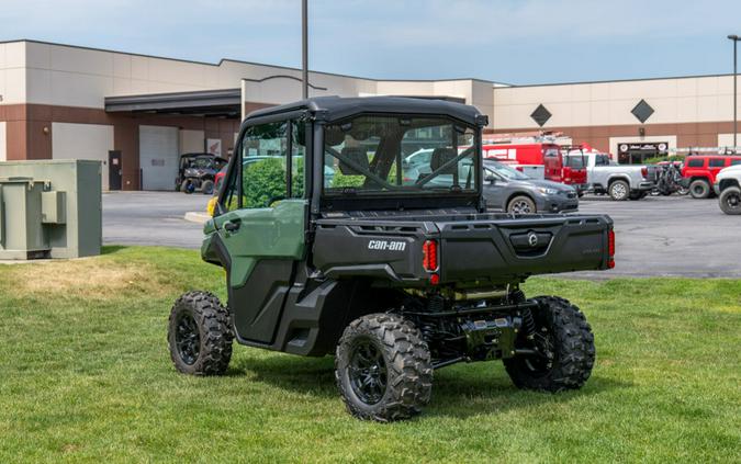 2024 Can-Am™ Defender DPS CAB HD9