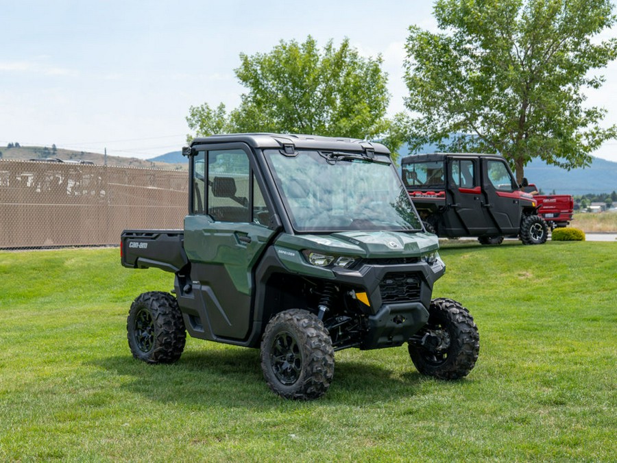 2024 Can-Am™ Defender DPS CAB HD9