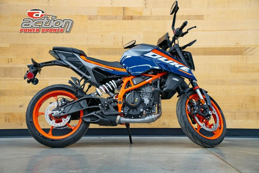 2025 KTM Duke 390