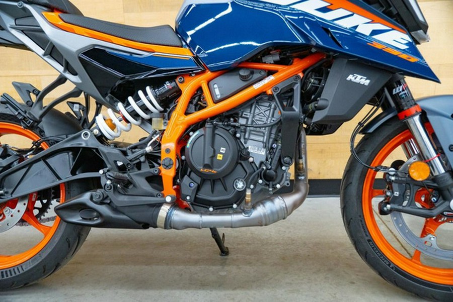 2025 KTM Duke 390
