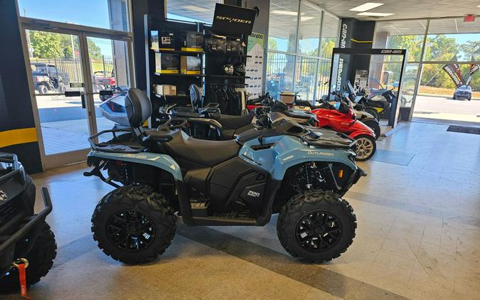2026 Can-Am Outlander MAX XT 700