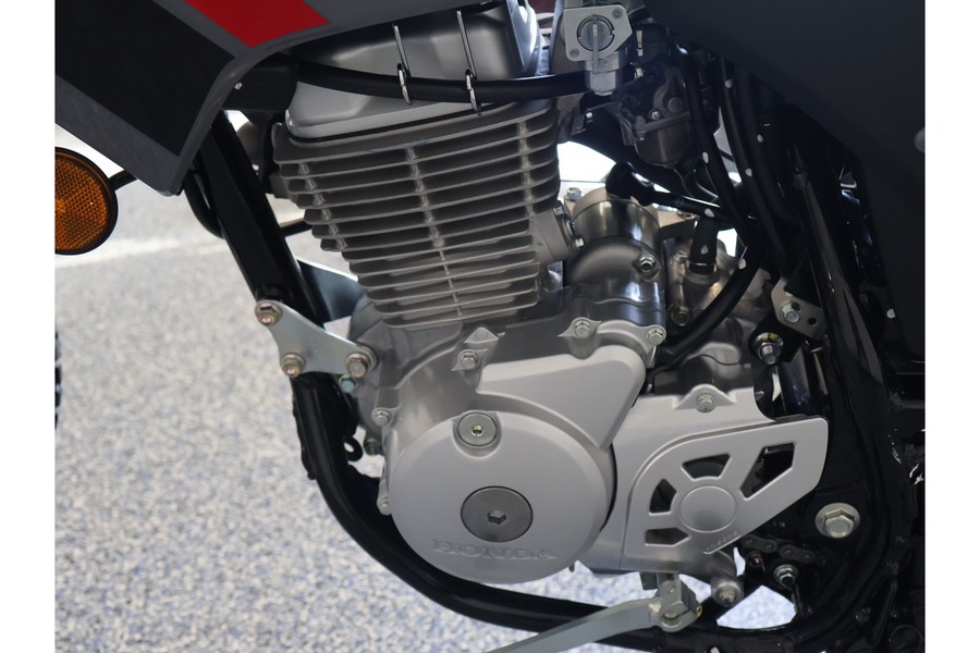 2025 XR150LS - Honda