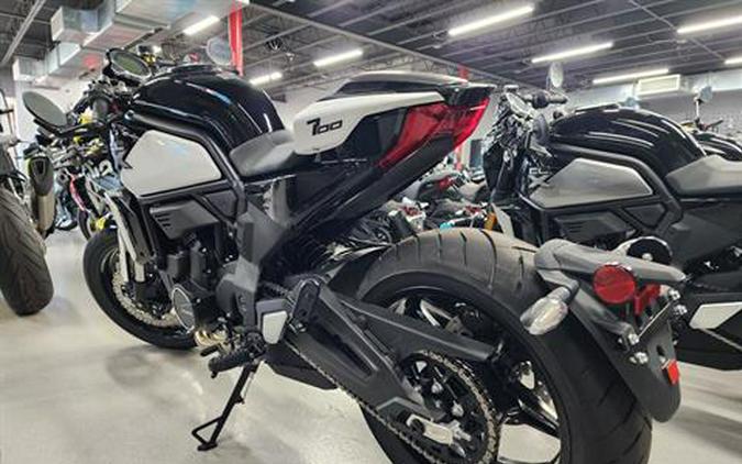 2024 CFMOTO 700CL-X Sport