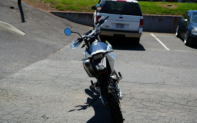 2027 Husqvarna Motorcycles Enduro 701