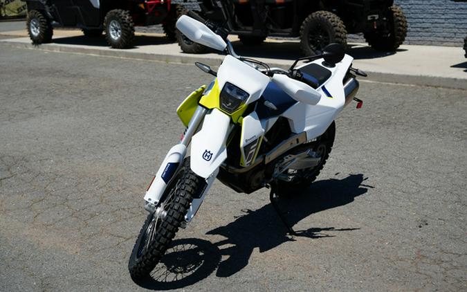 2027 Husqvarna Motorcycles Enduro 701
