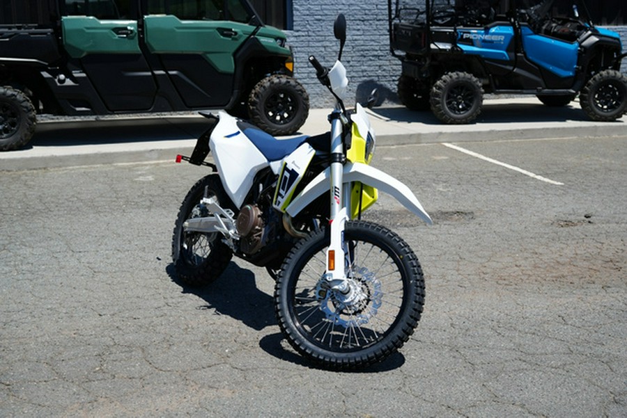 2027 Husqvarna Motorcycles Enduro 701