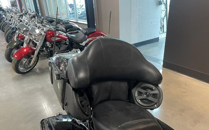 2011 Harley-Davidson® Electra Glide® Ultra Classic® Black