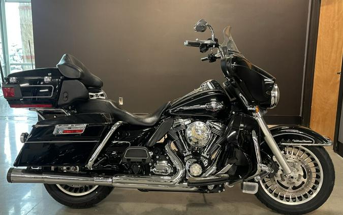 2011 Harley-Davidson® Electra Glide® Ultra Classic® Black