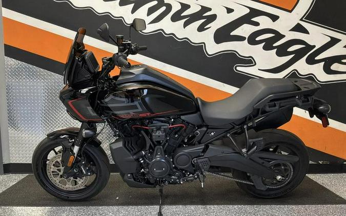 2025 Harley-Davidson® RA1250ST - Pan America® 1250 ST