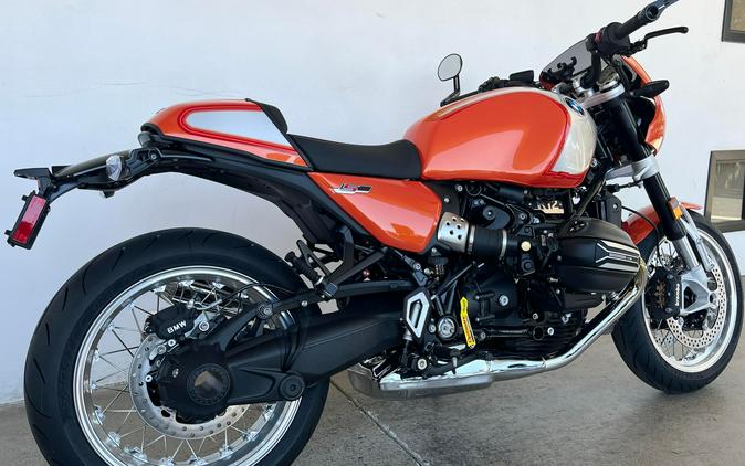 2026 BMW R12S