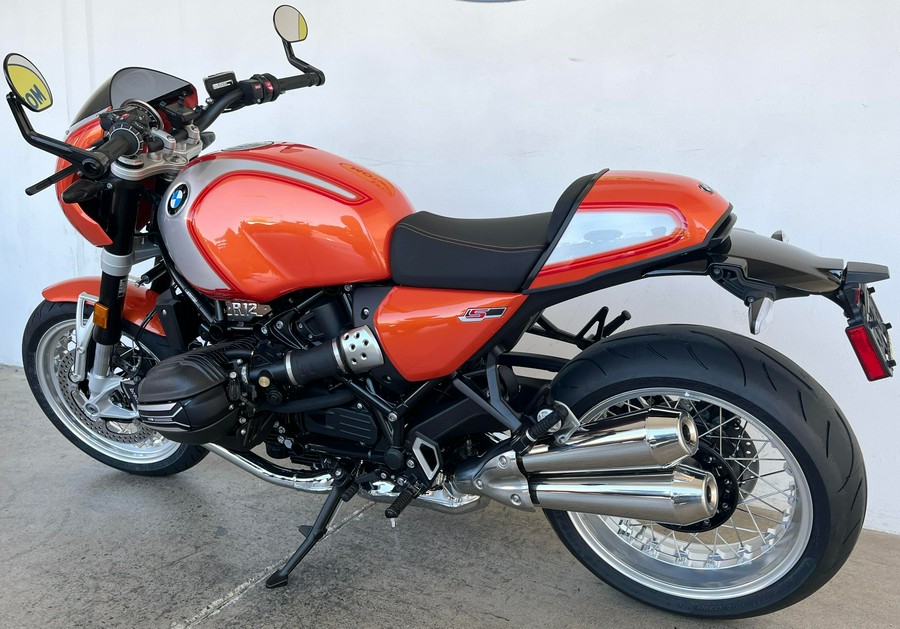 2026 BMW R12S
