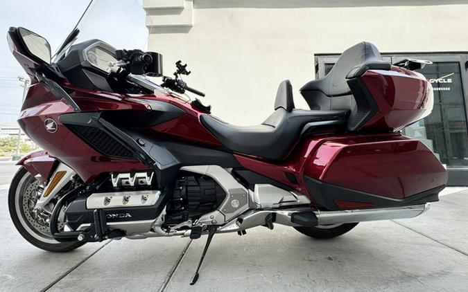 2018 Honda Gold Wing Tour Candy Ardent Red