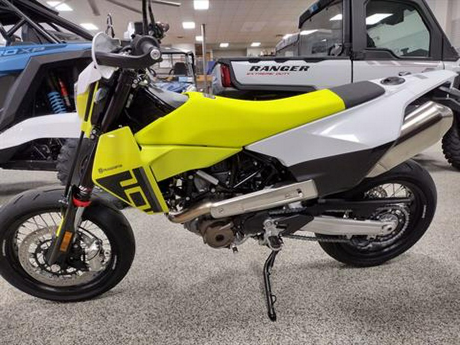 2026 Husqvarna 701 Supermoto