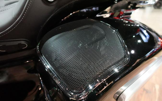 2026 Indian Motorcycle Pursuit® Limited® with 112 and Powerband Audio Package