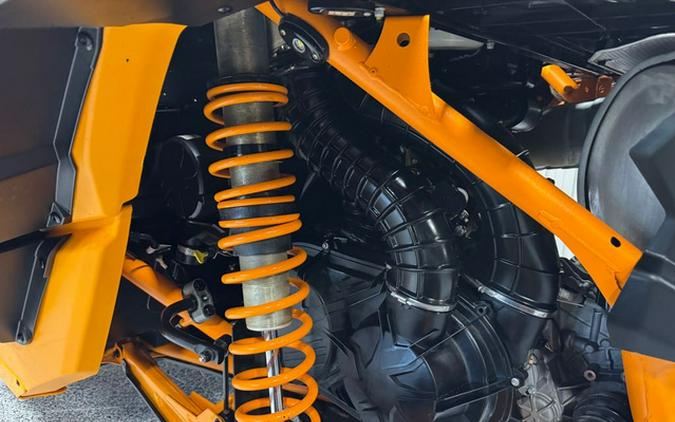 2020 Can-Am MAVERICK X3 X RC TURBO RR * ONLY 452 Miles *