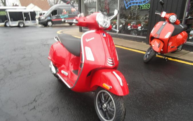 2023 Vespa GTS Super 300