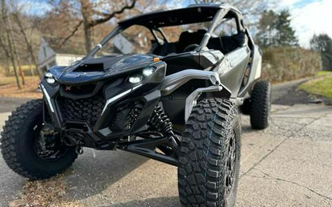 2024 Can-Am Maverick R X RS with Smart-Shox 999T DCT