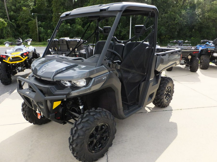 2024 Can-Am™ Defender XT HD10