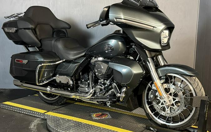 2026 Harley-Davidson® Street Glide Limited FLHXL IRON HORSE MTLC W/ PINSTRIP