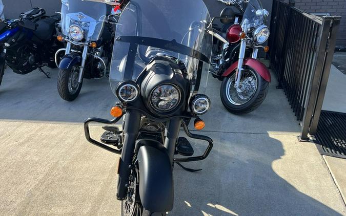 2018 Indian Springfield Dark Horse ABS Thunder Black Smoke