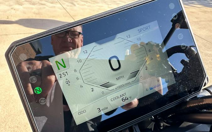 2026 Yamaha MT-09 SP Liquid Metal/Raven