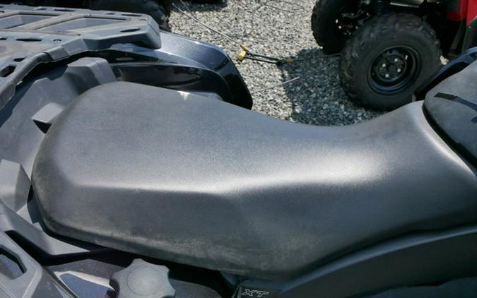 2019 Can-Am Outlander XT 1000R Black & Can-Am Red